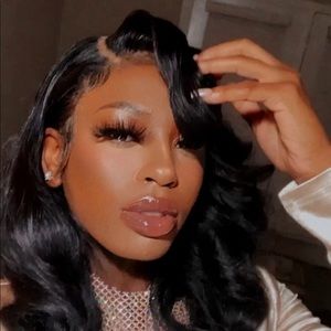 Meet your Posher, Kerena